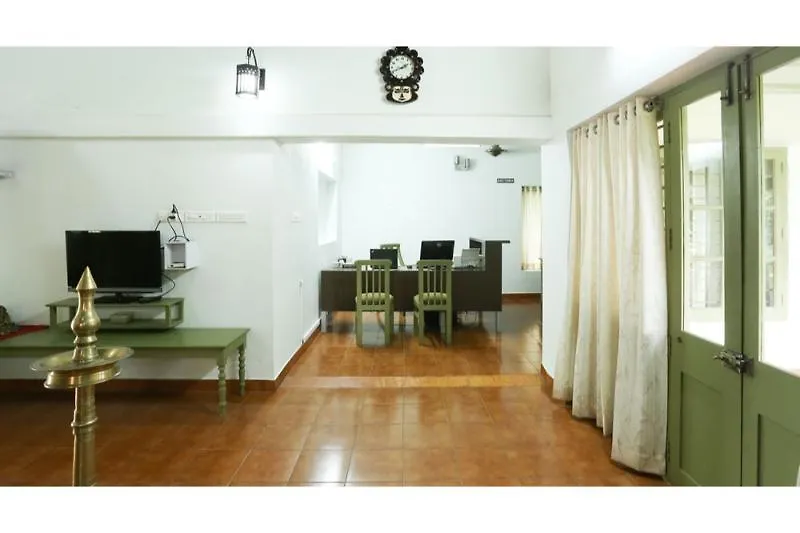 Oyo 6814 Hill Gardens Ayurvedic Resort 可瓦兰