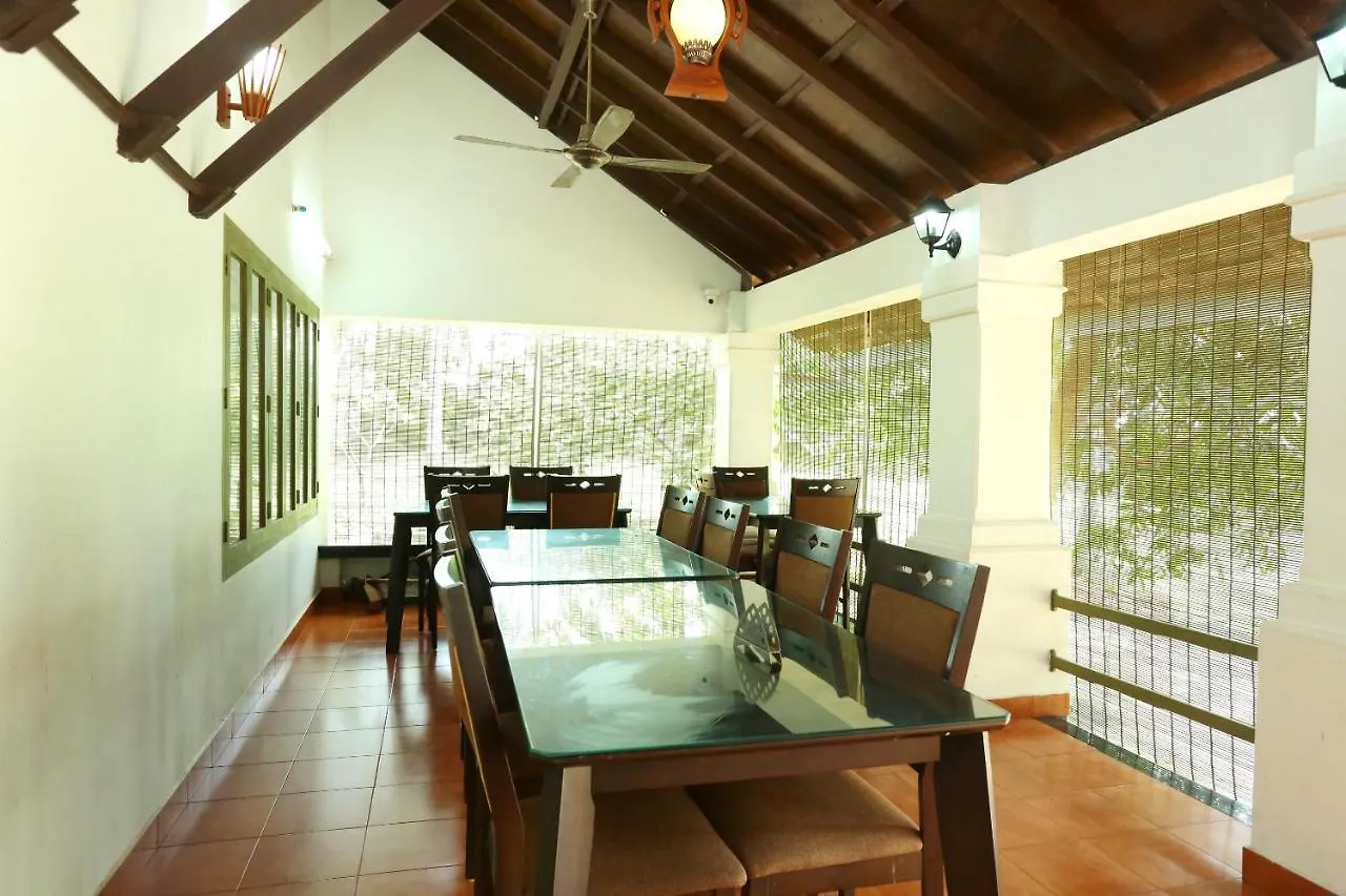 Oyo 6814 Hill Gardens Ayurvedic Resort 可瓦兰 3*,  印度