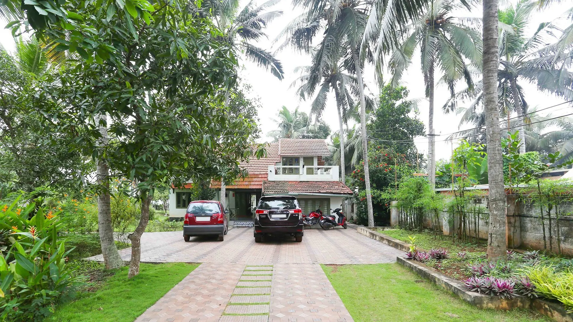 Oyo 6814 Hill Gardens Ayurvedic Resort 可瓦兰